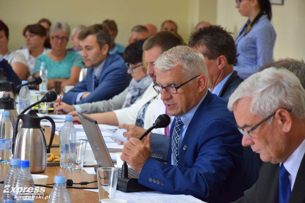 Absolutorium dla burmistrza Żukowa