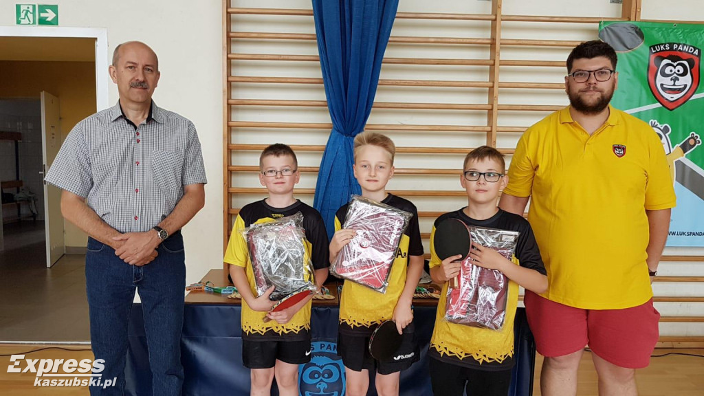 Tenis stołowy w Sierakowicach
