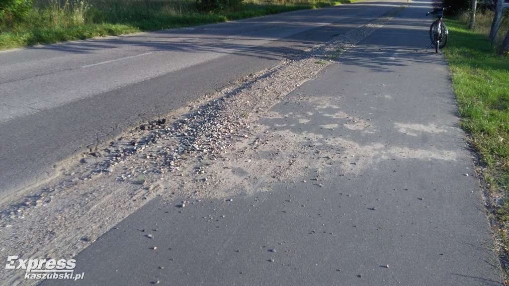 Kamienie na ścieżce rowerowej