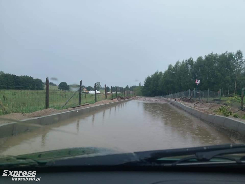 Burze nad Kaszubami - sporo podtopień