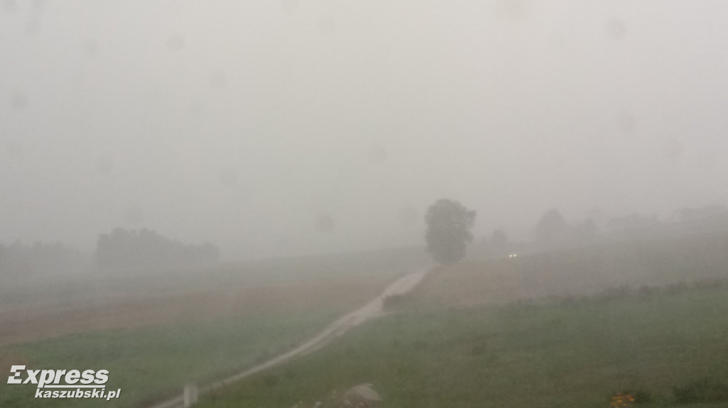 Burze nad Kaszubami - sporo podtopień