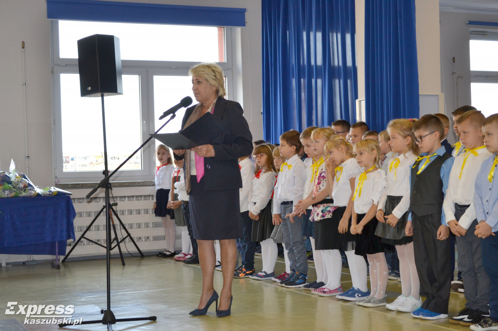 Kartuzy. Pasowanie uczniów w SP nr 5