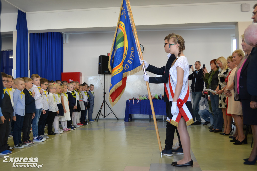 Kartuzy. Pasowanie uczniów w SP nr 5