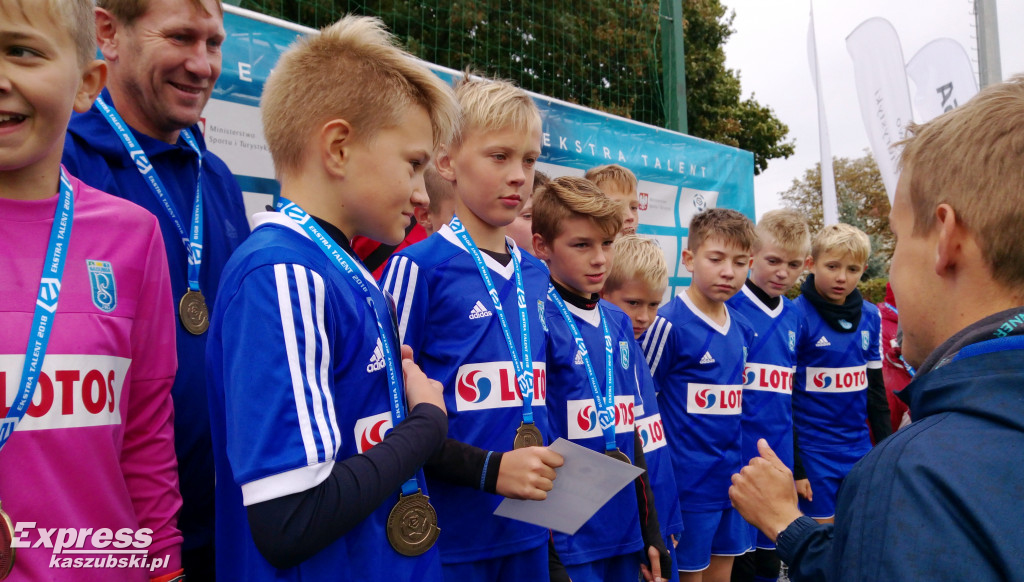 Młodzi piłkarze zwycięzcami w turnieju Ekstra Talent