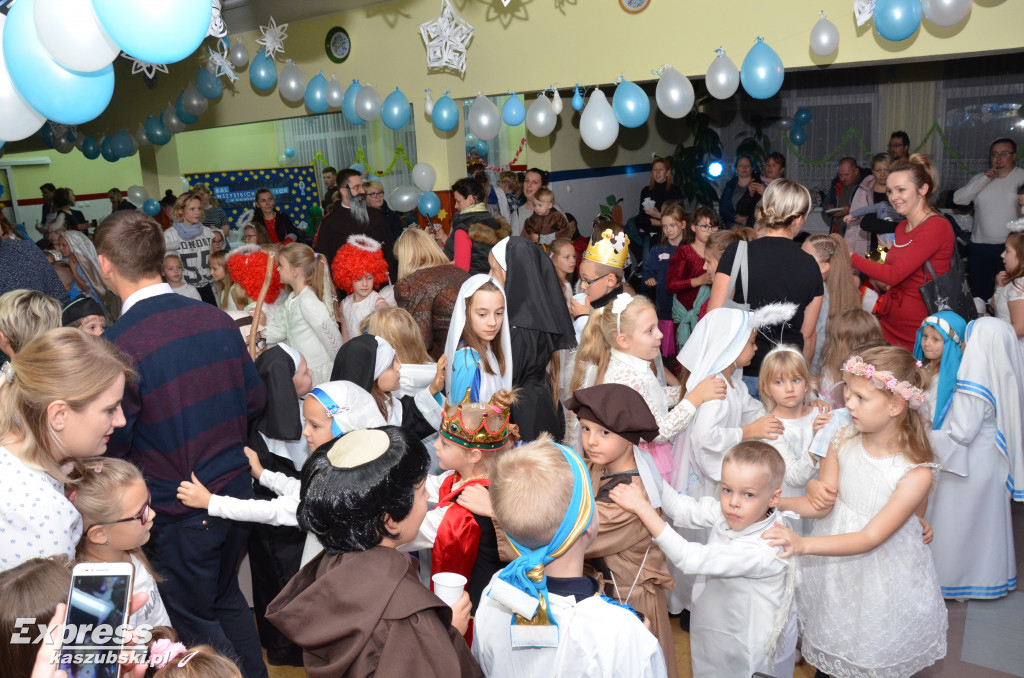 Sierakowice. Bal Wszystkich Świętych