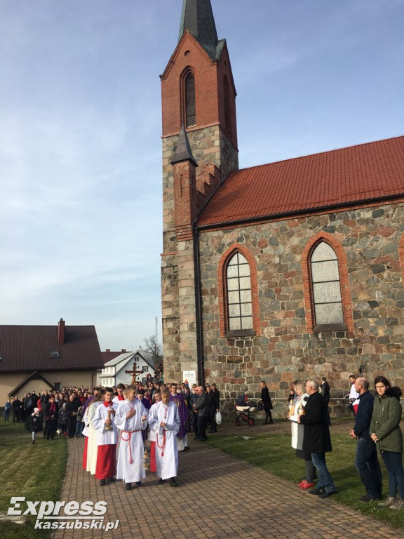 Uroczystość Wszystkich Świętych w Gowidlinie
