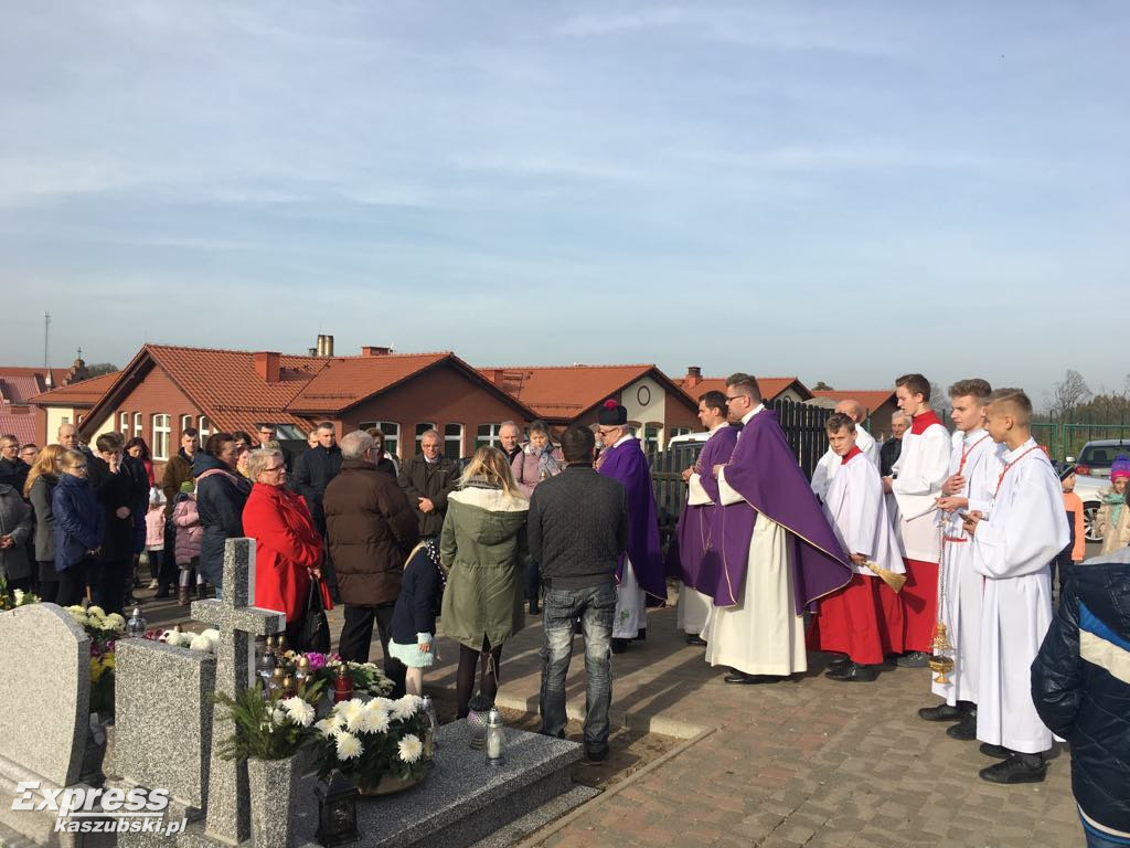 Uroczystość Wszystkich Świętych w Gowidlinie