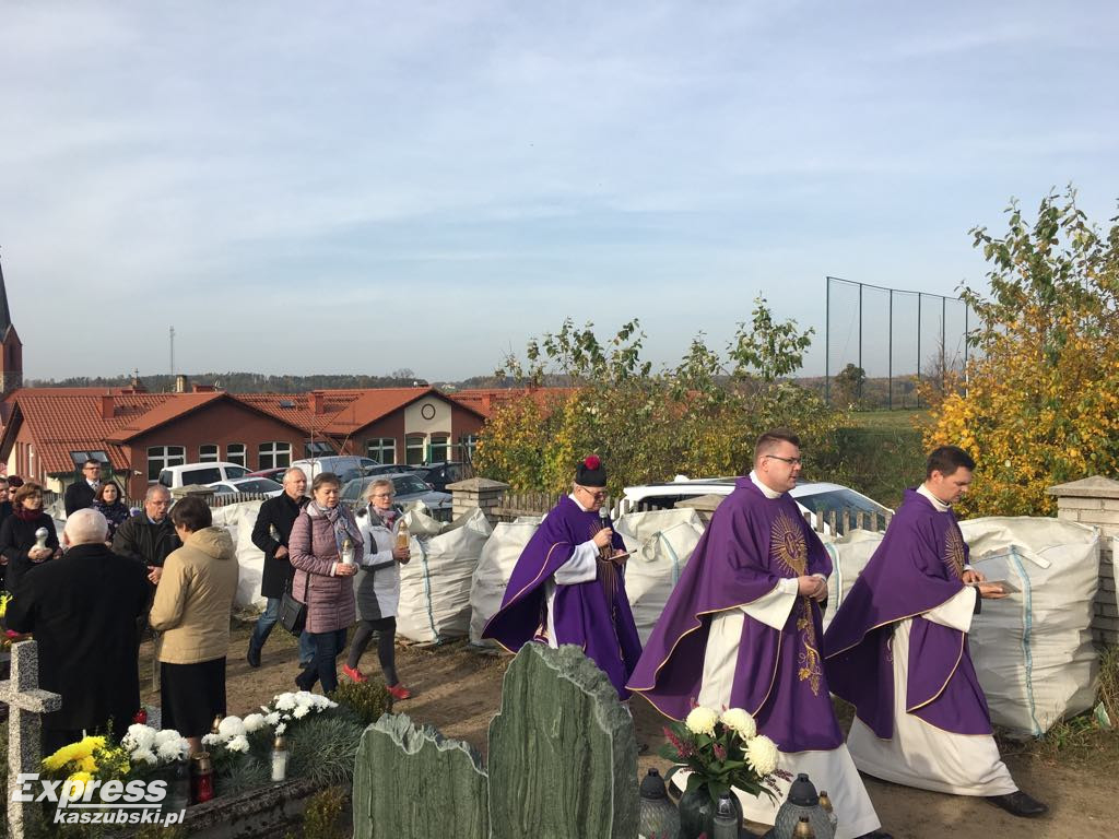 Uroczystość Wszystkich Świętych w Gowidlinie