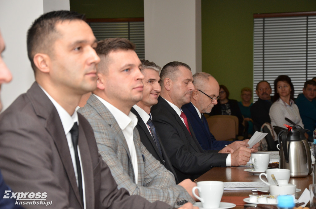 Sierakowice. I sesja nowej Rady Gminy