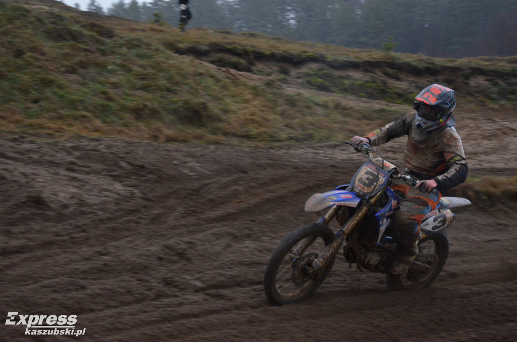 Miłośnicy motocrossu spotkali się w Gostomiu