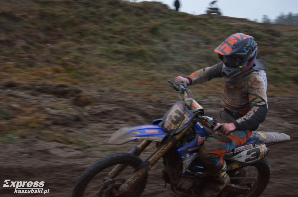 Miłośnicy motocrossu spotkali się w Gostomiu