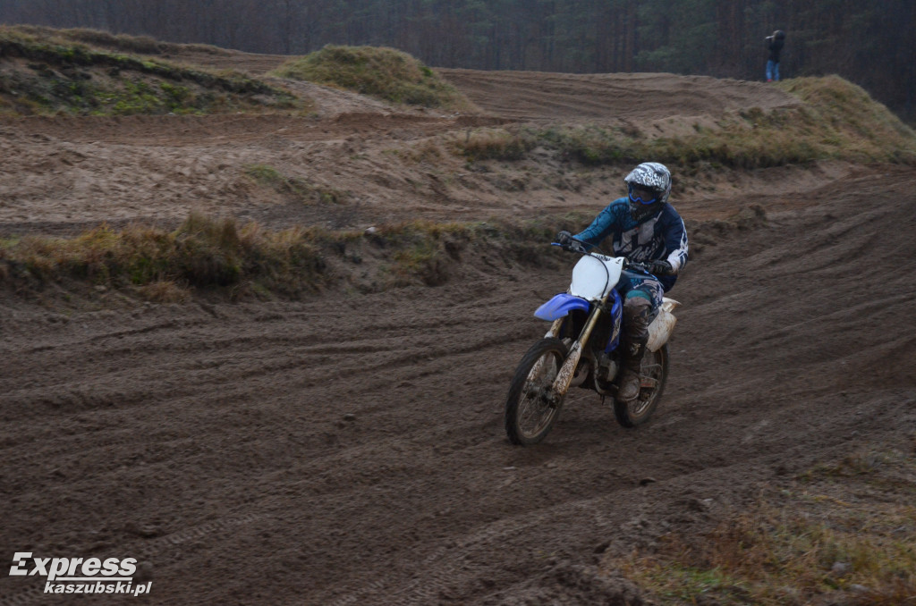 Miłośnicy motocrossu spotkali się w Gostomiu