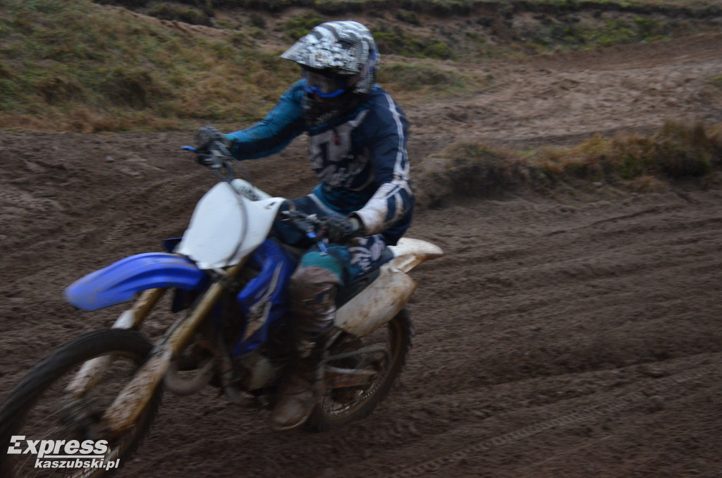 Miłośnicy motocrossu spotkali się w Gostomiu