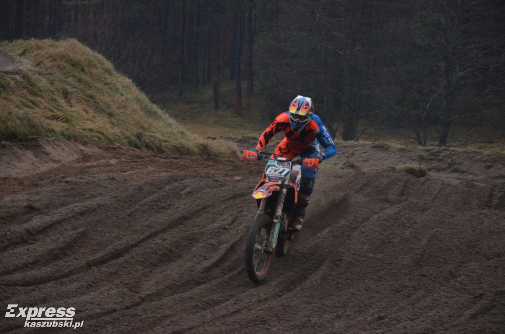 Miłośnicy motocrossu spotkali się w Gostomiu