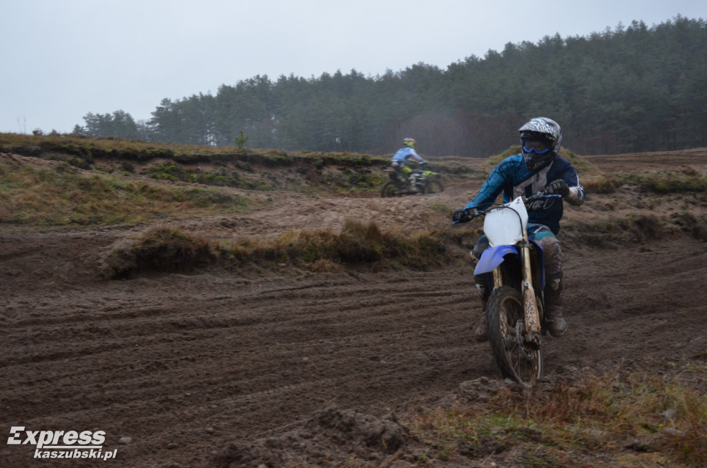 Miłośnicy motocrossu spotkali się w Gostomiu