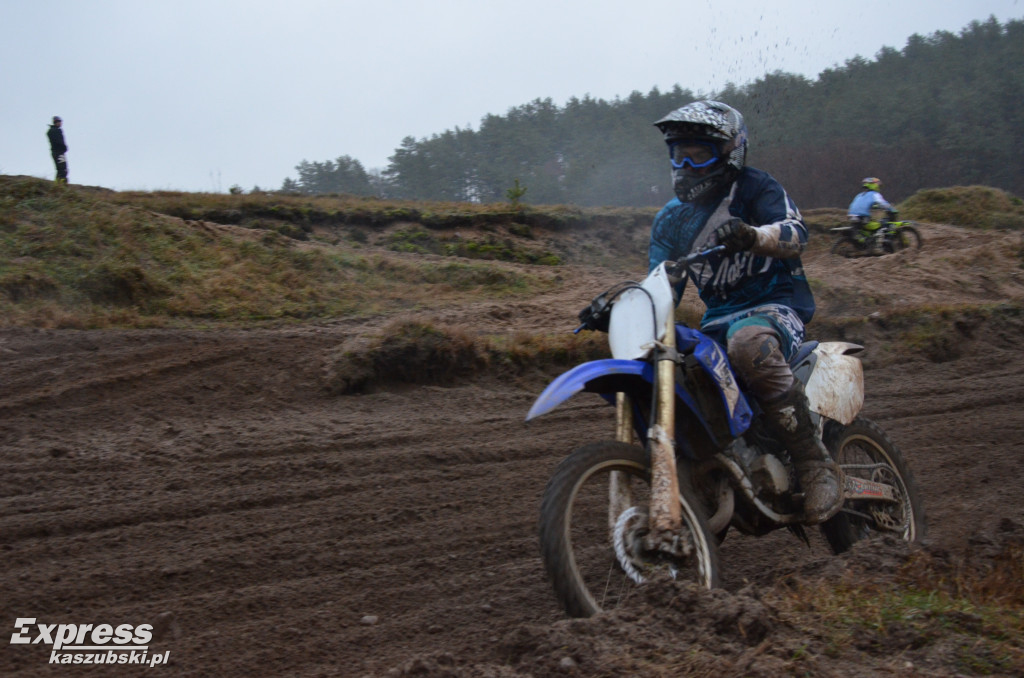 Miłośnicy motocrossu spotkali się w Gostomiu
