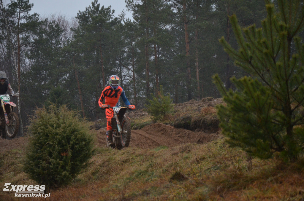 Miłośnicy motocrossu spotkali się w Gostomiu