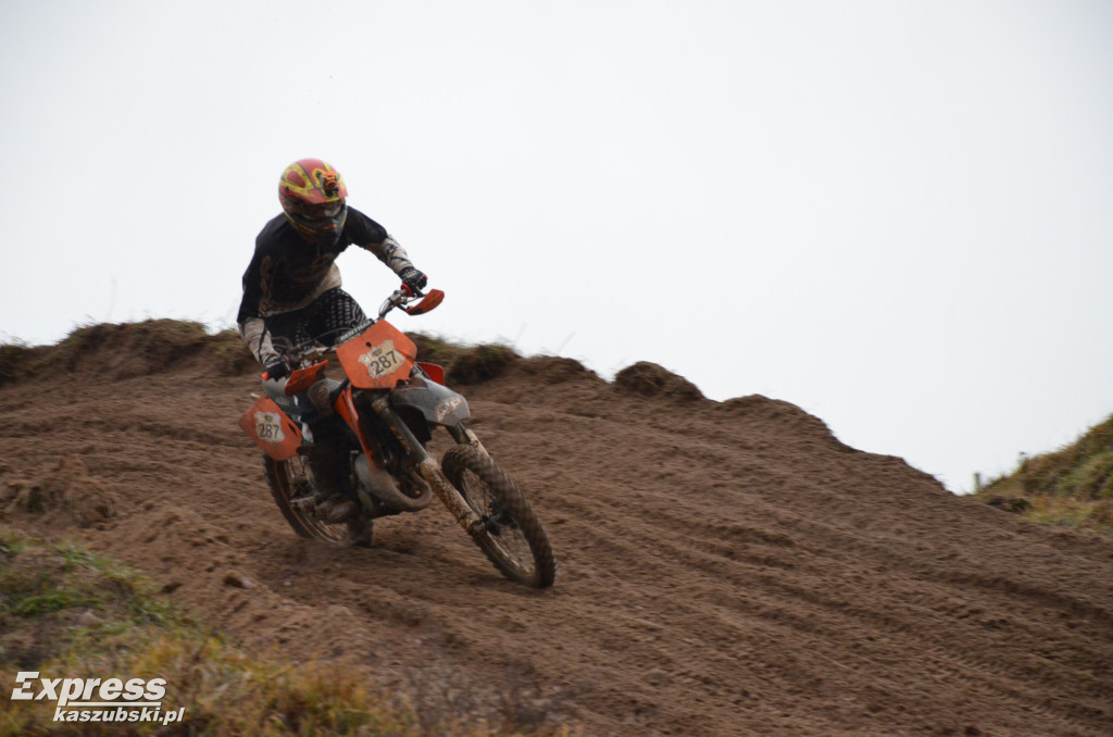 Miłośnicy motocrossu spotkali się w Gostomiu