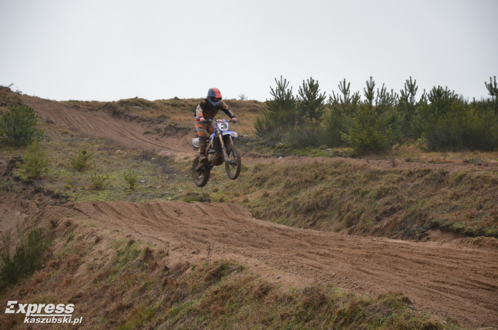 Miłośnicy motocrossu spotkali się w Gostomiu