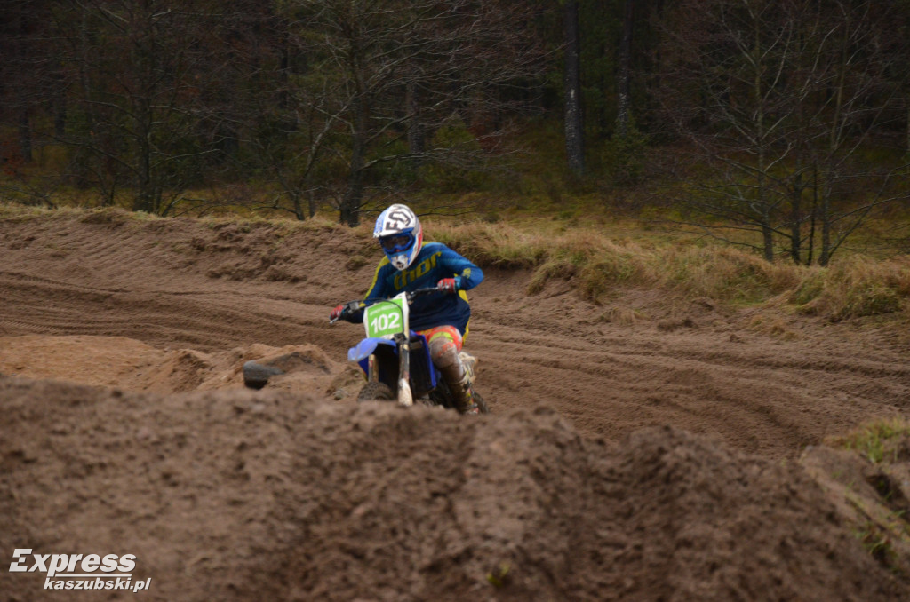 Miłośnicy motocrossu spotkali się w Gostomiu