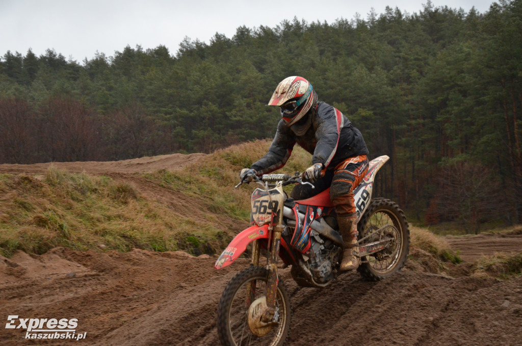 Miłośnicy motocrossu spotkali się w Gostomiu
