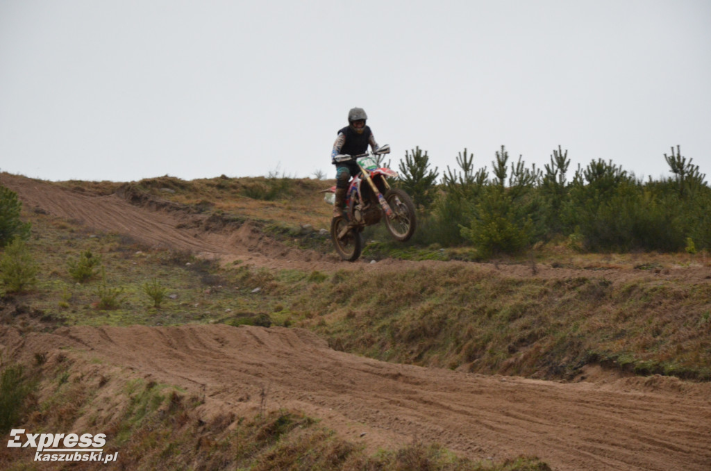 Miłośnicy motocrossu spotkali się w Gostomiu