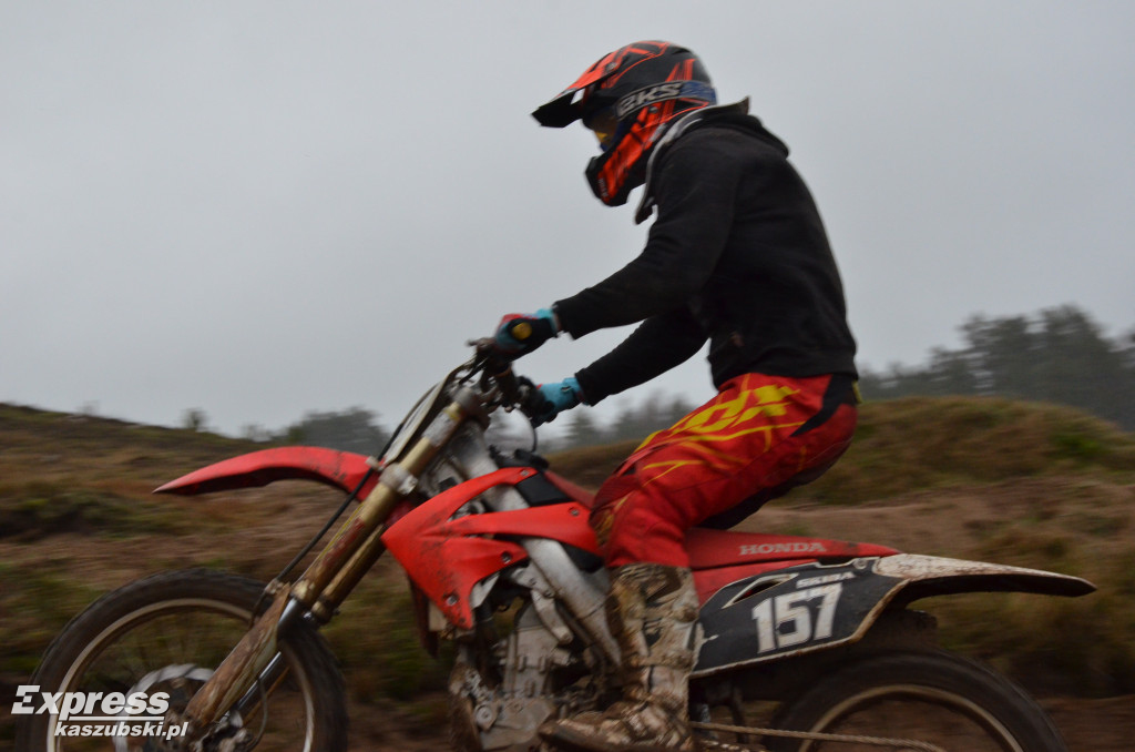 Miłośnicy motocrossu spotkali się w Gostomiu