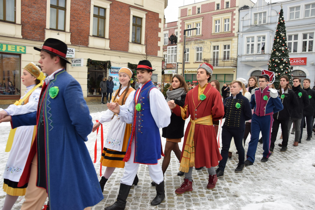 Polonez maturzystów pow. kartuskiego