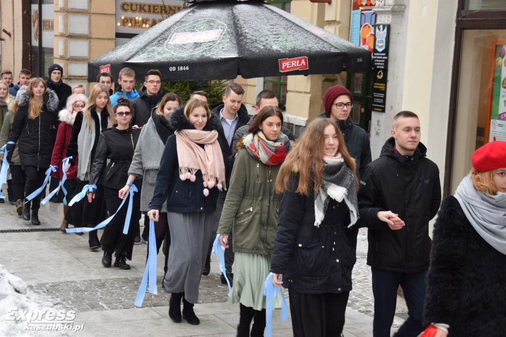 Polonez maturzystów pow. kartuskiego