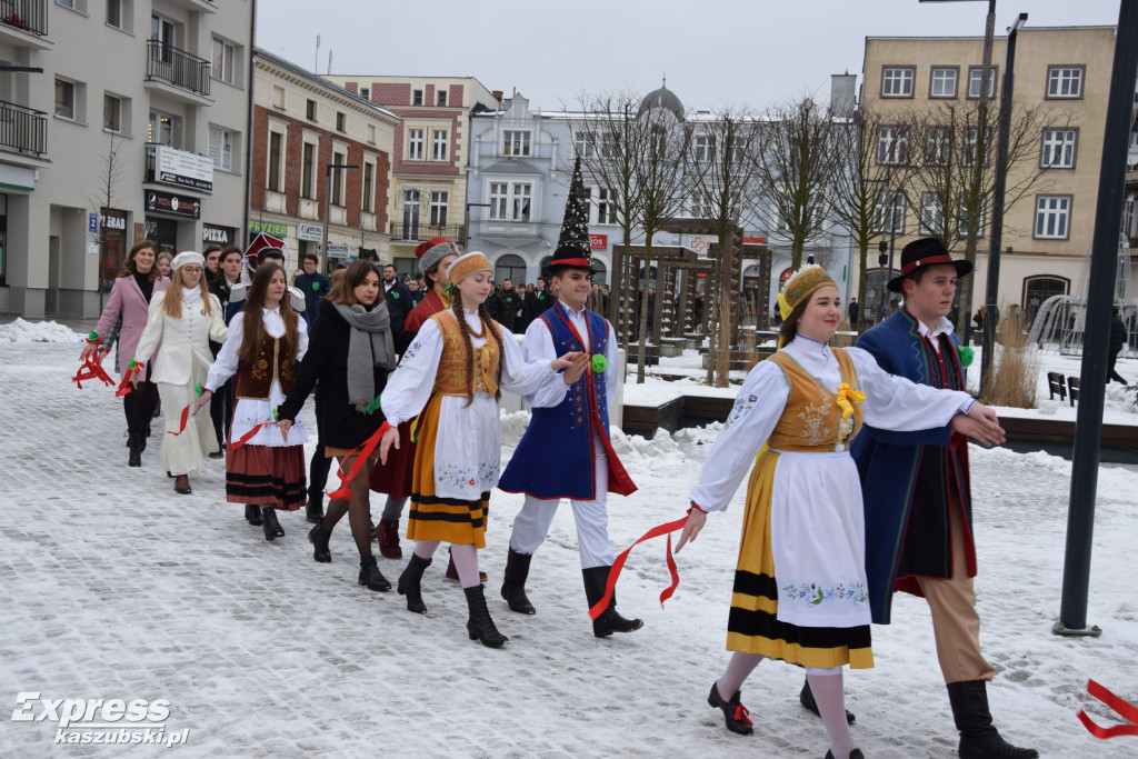 Polonez maturzystów pow. kartuskiego