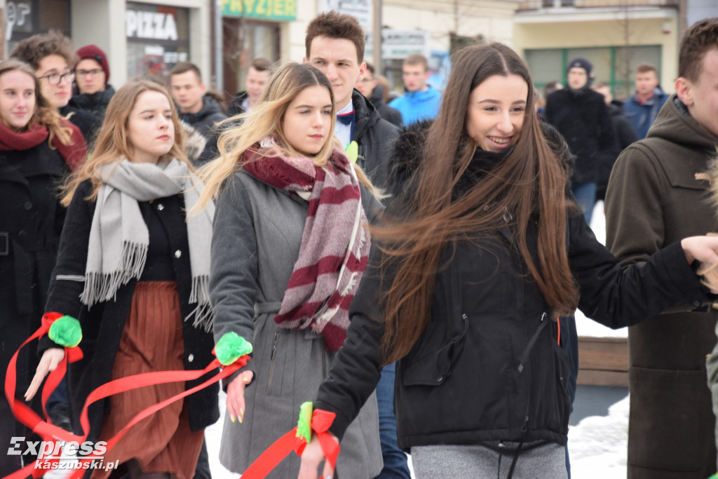 Polonez maturzystów pow. kartuskiego