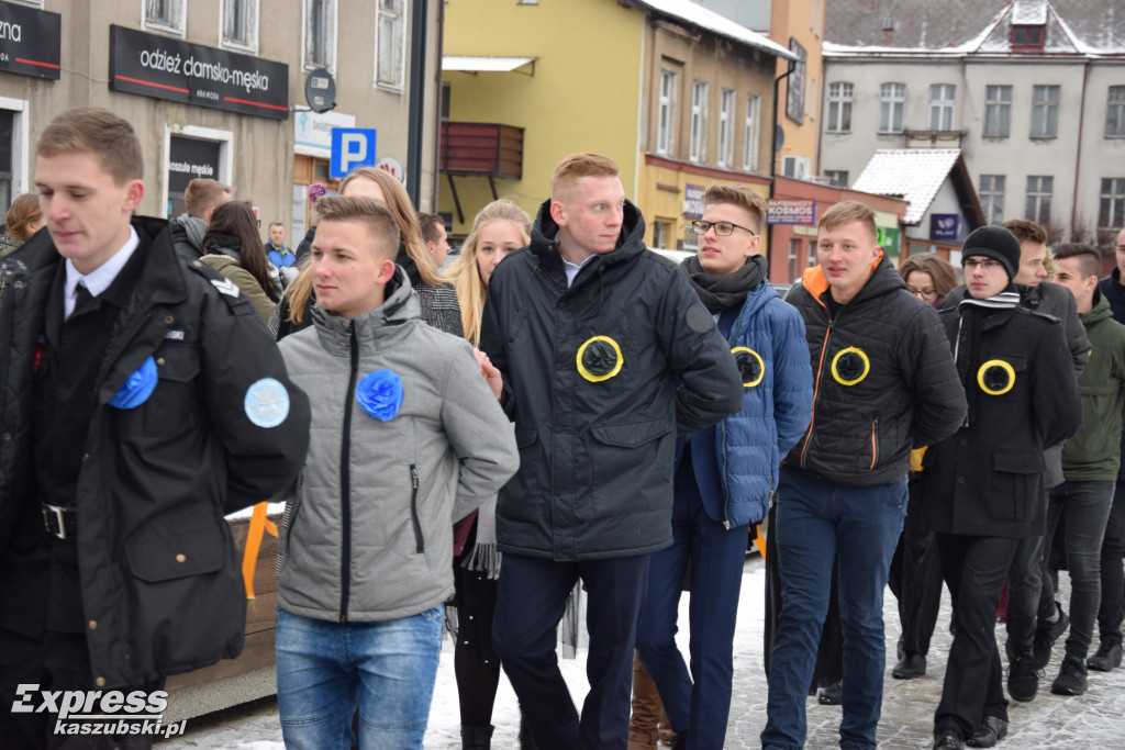 Polonez maturzystów pow. kartuskiego