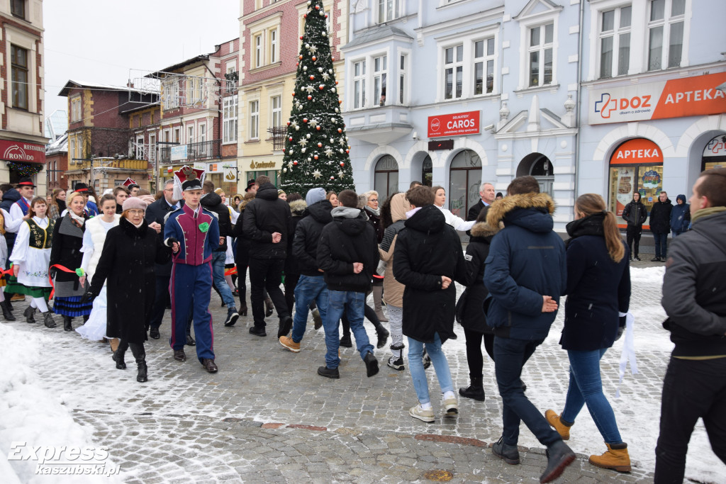Polonez maturzystów pow. kartuskiego