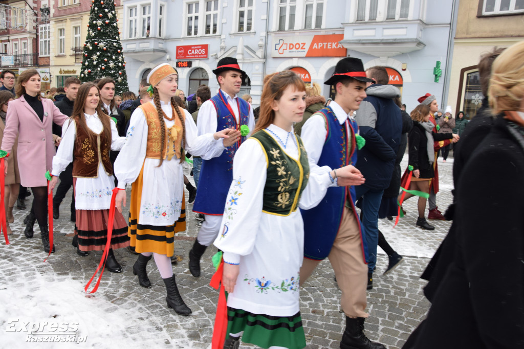 Polonez maturzystów pow. kartuskiego