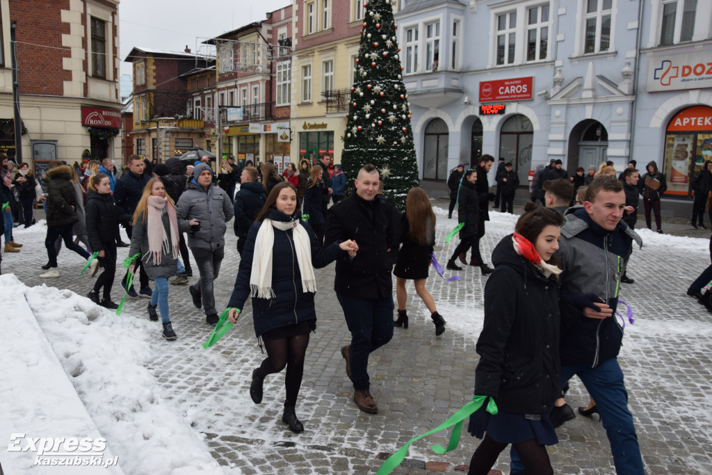 Polonez maturzystów pow. kartuskiego