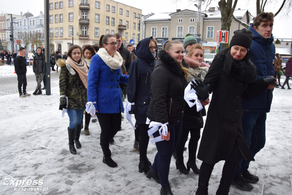 Polonez maturzystów pow. kartuskiego