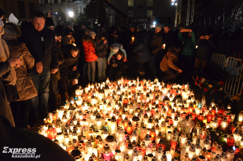 Gdańsk opłakuje Pawła Adamowicza
