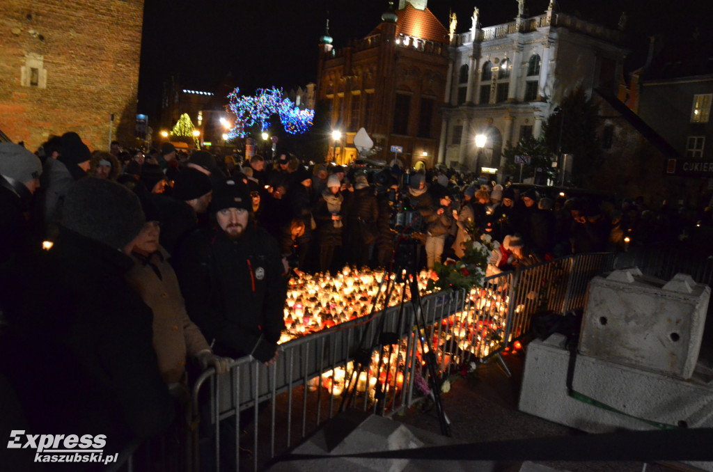 Gdańsk opłakuje Pawła Adamowicza
