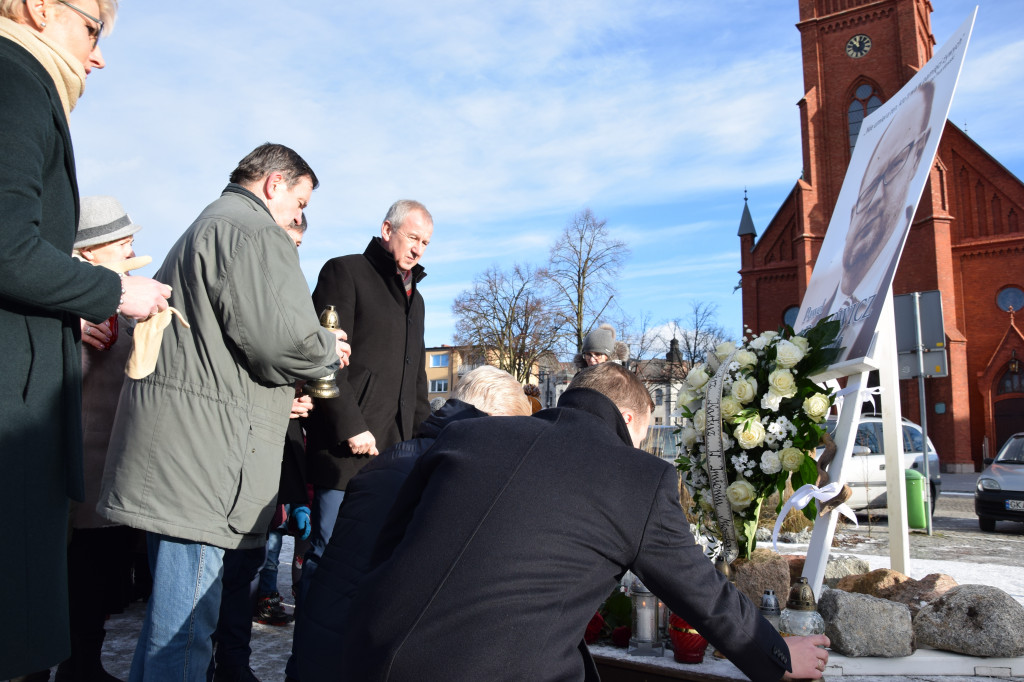Kartuzy upamiętniły Pawła Adamowicza