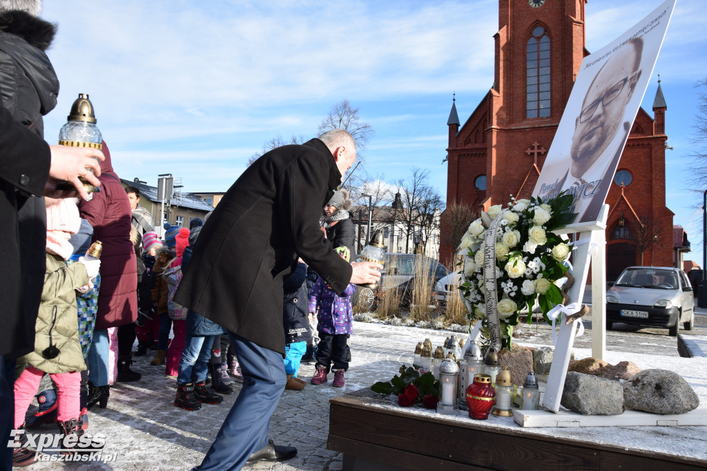 Kartuzy upamiętniły Pawła Adamowicza
