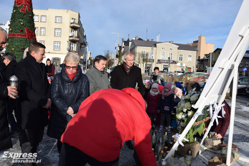 Kartuzy upamiętniły Pawła Adamowicza