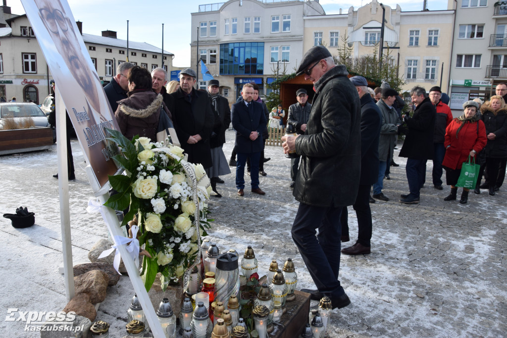 Kartuzy upamiętniły Pawła Adamowicza
