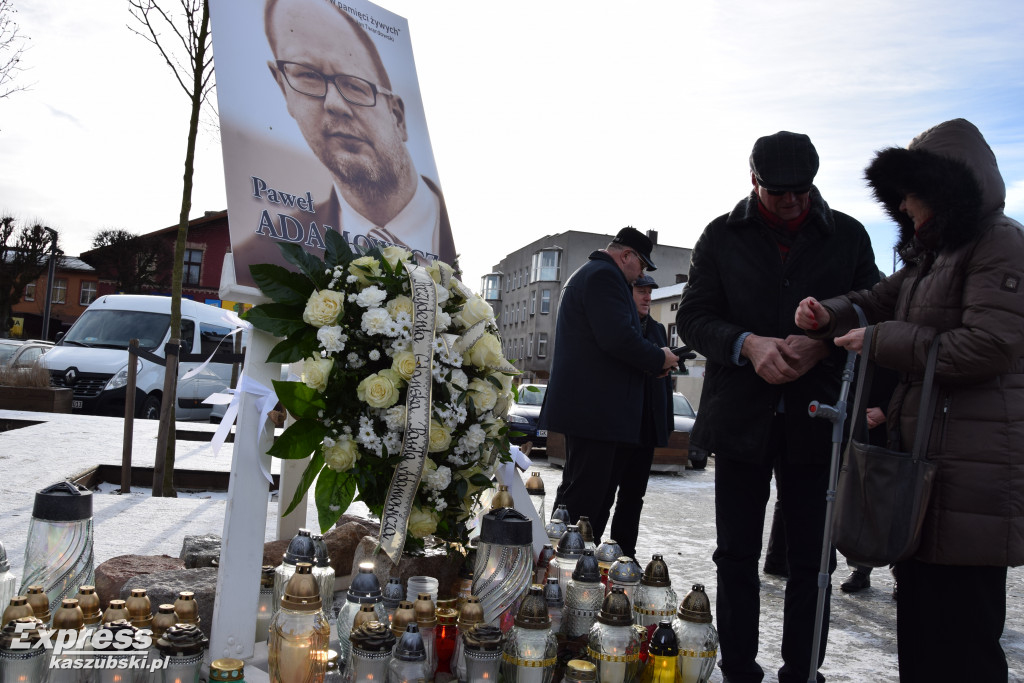 Kartuzy upamiętniły Pawła Adamowicza
