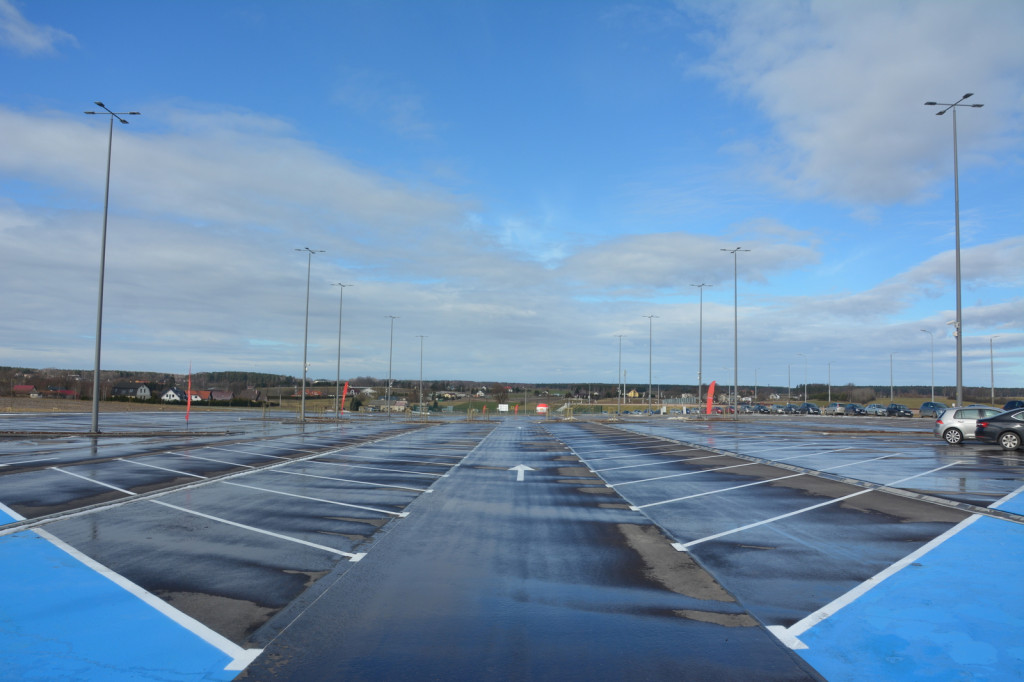 Parking przy PKM Gdańsk Rębiechowo
