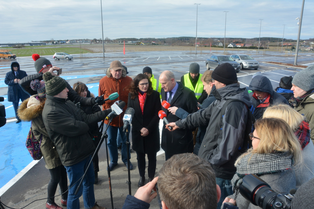 Parking przy PKM Gdańsk Rębiechowo