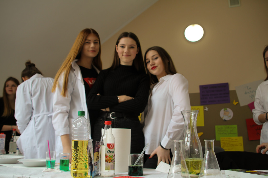 Chemia pod lupą w I LO