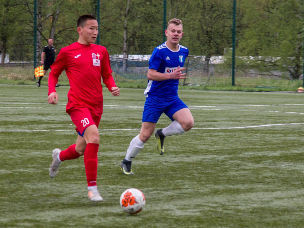 Mecz juniorów Cartusii z piłkarzami z Chin