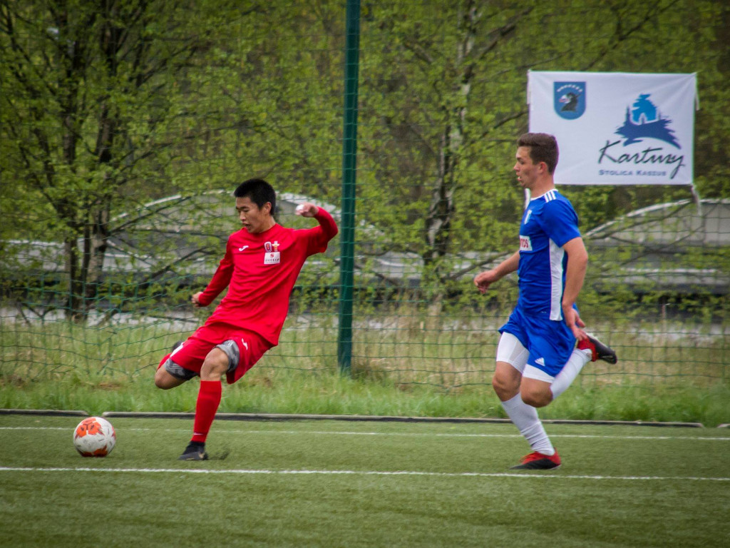 Mecz juniorów Cartusii z piłkarzami z Chin