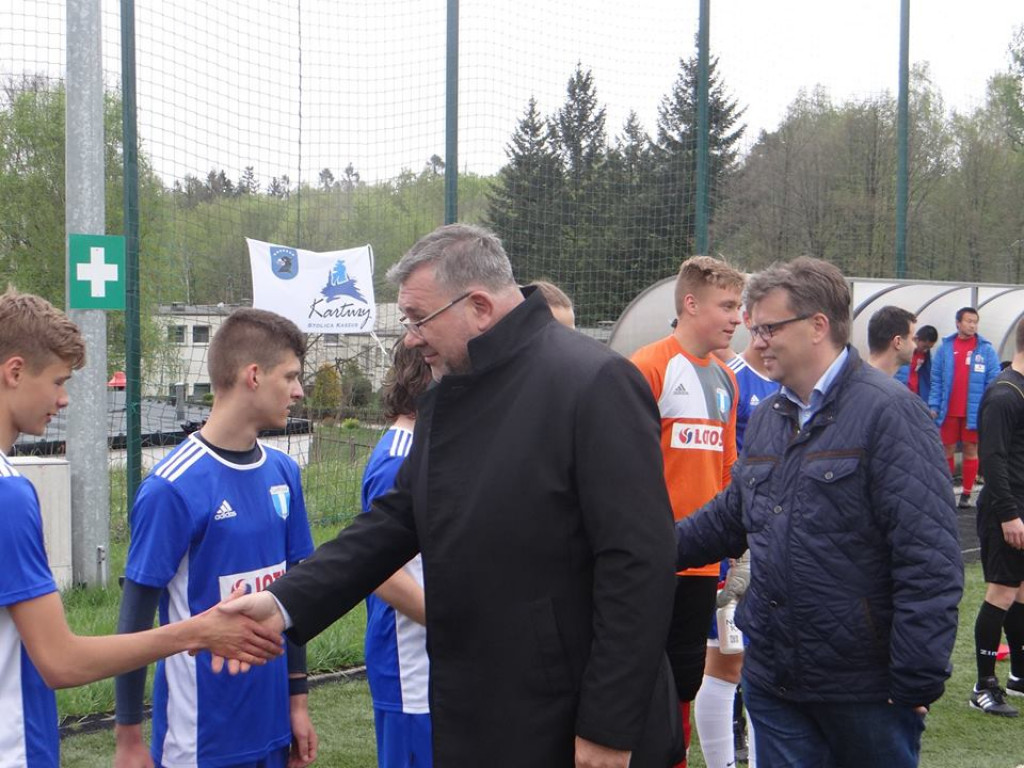Mecz juniorów Cartusii z piłkarzami z Chin