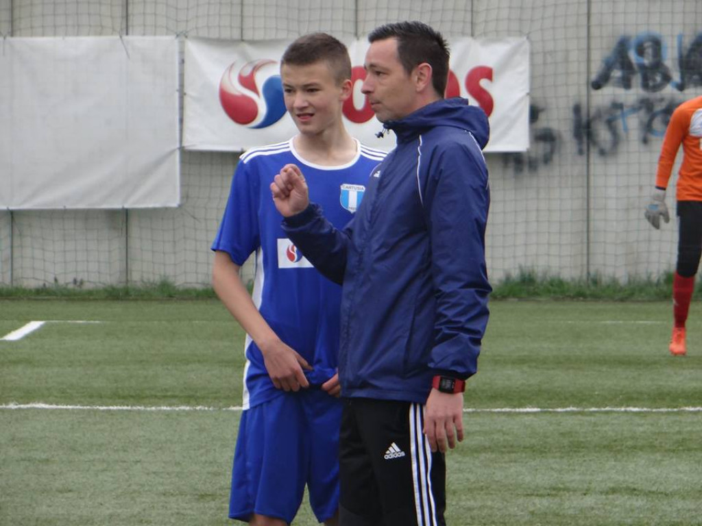Mecz juniorów Cartusii z piłkarzami z Chin